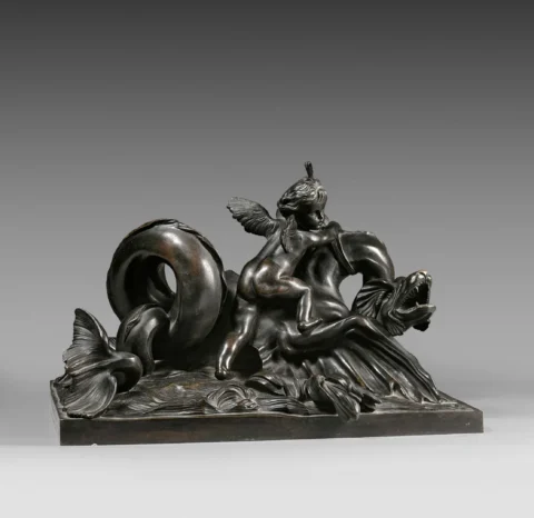 D'après Edme Bouchardon (1698-1765) et Jacques-Philippe Bouchardon (1711-1753) Génies conduisant des dragons marins Deux grandes statuettes en bronze patiné. Adjugé 12 500 euros Beaussant Lefevbre