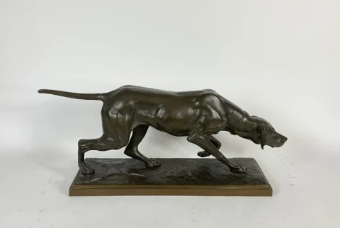 ROSA BONHEUR (1822-1899),« Le chien de chasse », Sculpture en bronze Adjugé 2 500 euros Jules et Valérie Regis