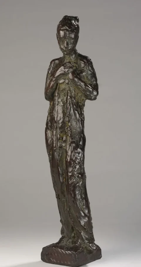 Charles Auffret (1929-2001)Figure drapée, ou La Méditation, 1965 Épreuve en bronze, n°8/8 Fonte à la cire perdue Jean-Marc Bodin Adjugé à 4 400 € 