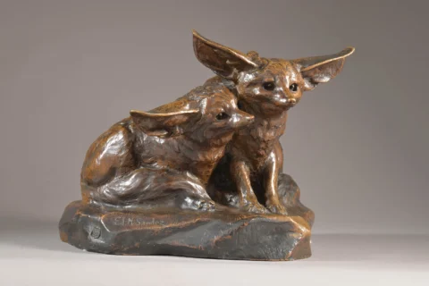 Edouard-Marcel SANDOZ (1881-1971) Deux fennecs assis - 1922/1924 Sculpture en bronze à patine brune nuancée C. Valsuani fondeur Adujé à 72 000 €