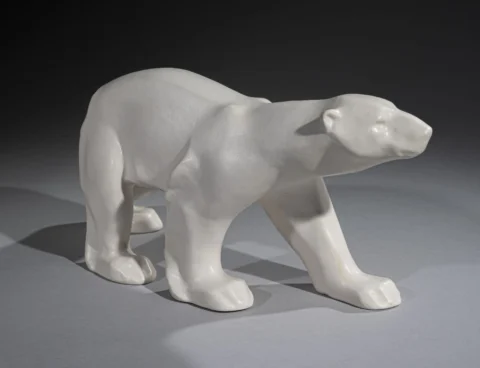 Paul MILET (1870-1950) Ours polaire marchant Sculpture en porcelaine biscuit blanc