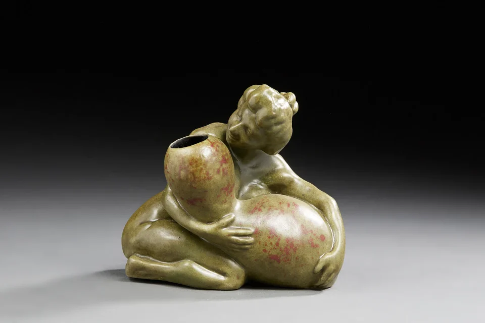François-Rupert CARABIN (1862-1932) Femme à la coloquinte Encrier symboliste. Modèle créé vers 1895. Adjugé à 2 176 €