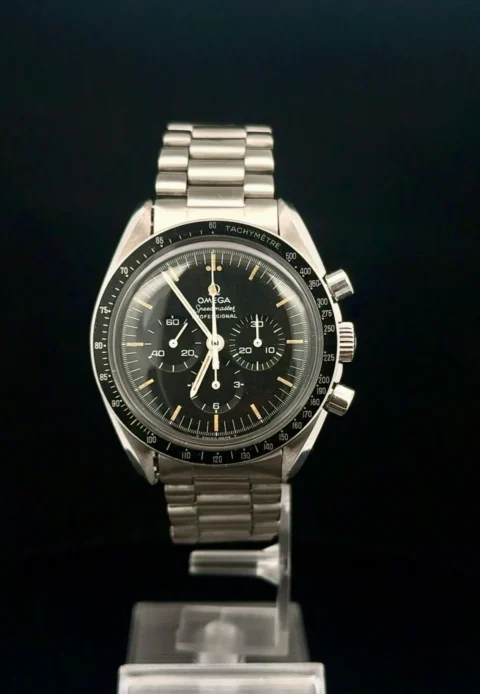 Marque Omega Modèle (Montre) Speedmaster Professional Moonwatch Numéro de référence 145.022 Remontage manuel Matériau du boîtier Acier Matériau du bracelet Acier